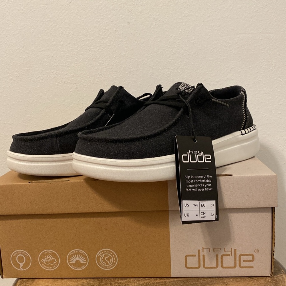 Worn once black hey dudes